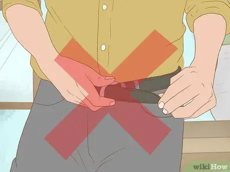 Imagen titulada Put on Suspenders Step 2