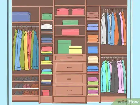 Imagen titulada Live Like a Minimalist Step 7