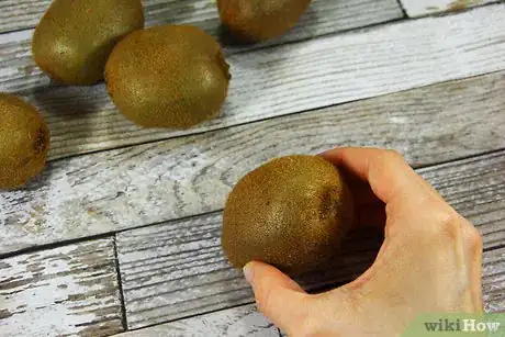 Imagen titulada Freeze Kiwi Step 1
