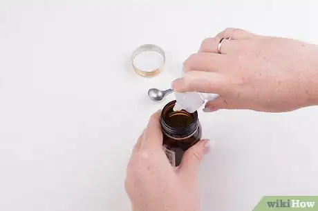 Imagen titulada Make Body Oil Step 11