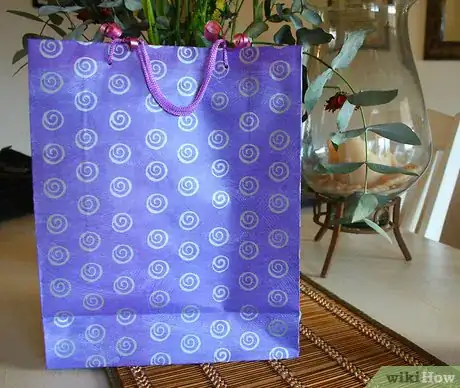 Imagen titulada Gift bag Intro