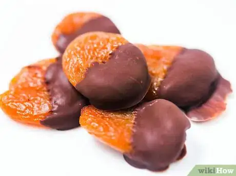 Imagen titulada Make Chocolate Covered Fruit Step 21