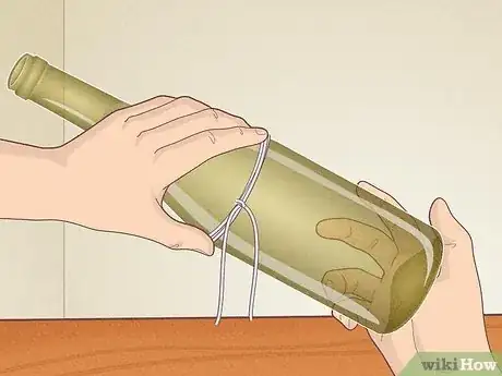Imagen titulada Cut Wine Bottles for Crafts Step 4