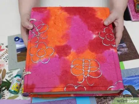 Imagen titulada Make Homemade Scrapbooks Step 5