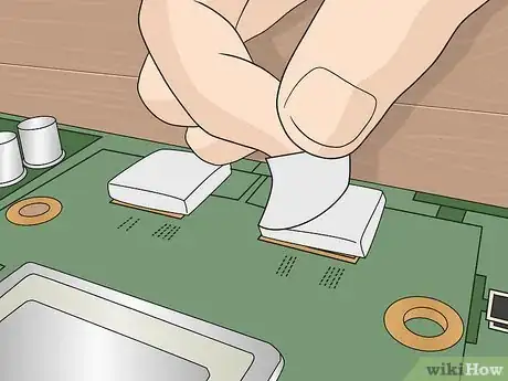 Imagen titulada Temporarily Fix Your Xbox 360 from the Three Red Rings Step 11