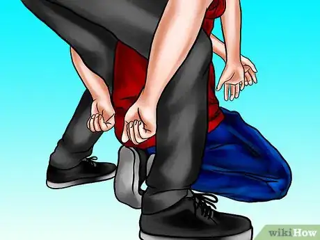 Imagen titulada Give a Piggyback Step 11