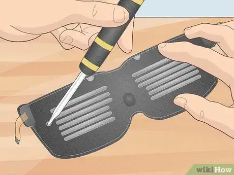 Imagen titulada Make a Wrench Mask Step 9
