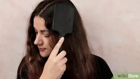 Imagen titulada Make a Bow out of Your Hair Step 9