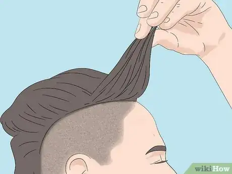 Imagen titulada Put up a Mohawk or Liberty Spikes Step 11