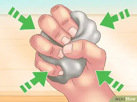 Imagen titulada Make a Clay Horse Step 15