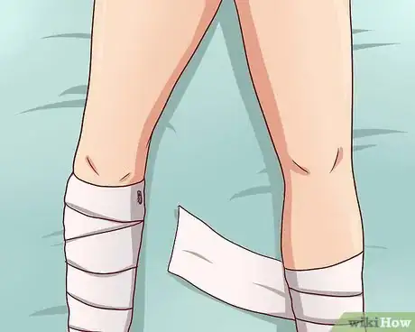 Imagen titulada Do a Home Body Wrap Step 13
