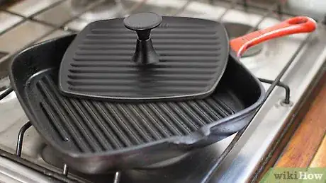 Imagen titulada Use a Grill Pan Step 4
