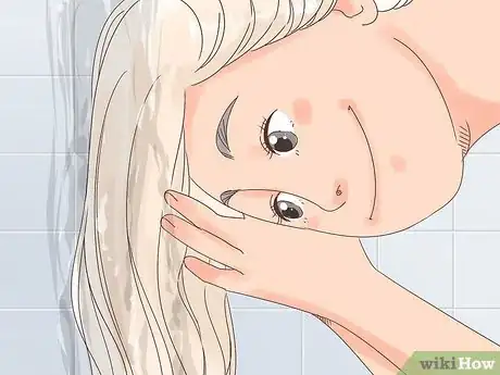 Imagen titulada Bleach Brown Hair Step 15