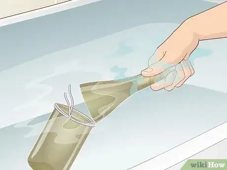 Imagen titulada Cut Wine Bottles for Crafts Step 7