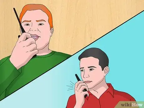 Imagen titulada Talk on a Radio (Walkie Talkie) Step 11