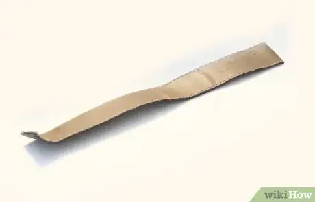 Imagen titulada Make a Wooden Shield Step 12