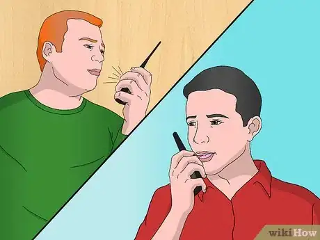 Imagen titulada Talk on a Radio (Walkie Talkie) Step 12