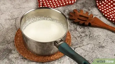 Imagen titulada Curdle Milk Step 3