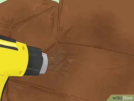 Imagen titulada Care for Leather Furniture Step 10