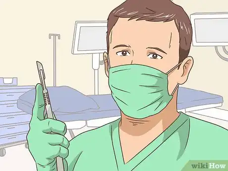 Imagen titulada Treat a Nasal Tear Step 8