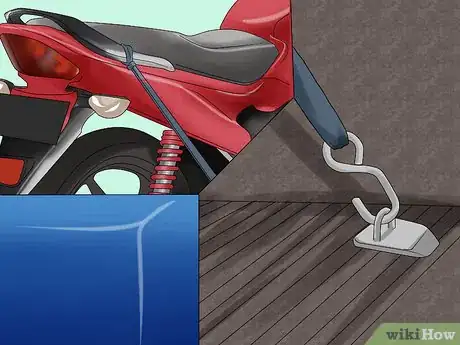 Imagen titulada Tie Down a Motorcycle Step 10