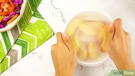 Imagen titulada Keep Salad Fresh Step 14