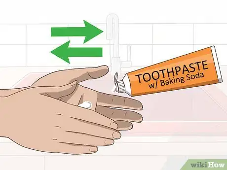 Imagen titulada Get a Bad Smell off Your Hands Step 6