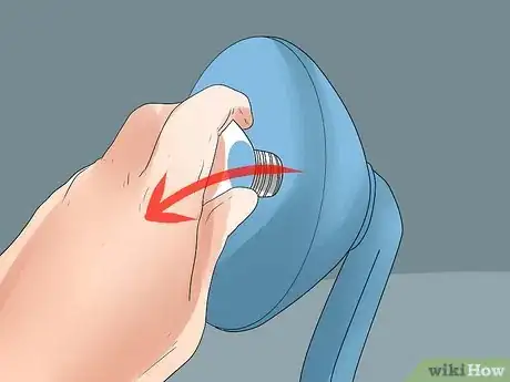 Imagen titulada Repair Your Halogen Lamp Step 7