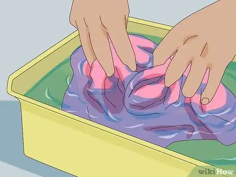 Imagen titulada Shrink a Bathing Suit Step 7