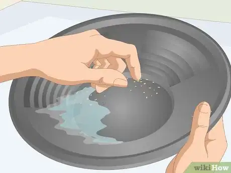 Imagen titulada Extract Gold from a Rock Step 8