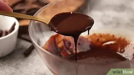 Imagen titulada Melt Chocolate in the Microwave Step 8