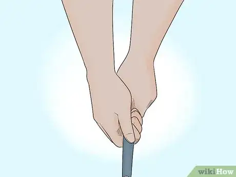 Imagen titulada Swing a Driver Step 4