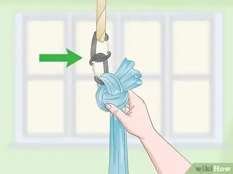 Imagen titulada Set Up an Aerial Yoga Hammock Step 17