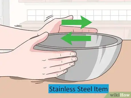 Imagen titulada Get a Bad Smell off Your Hands Step 2