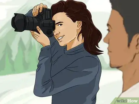 Imagen titulada Get an Aquarius Man to Chase You Step 1