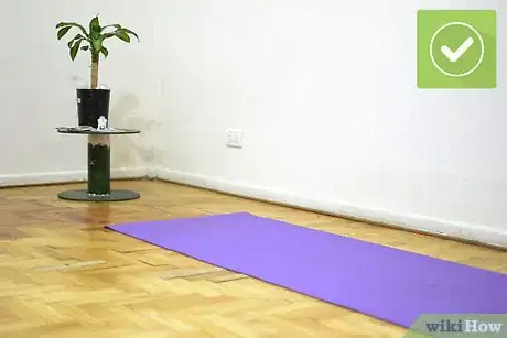 Imagen titulada Do Center Splits Step 12