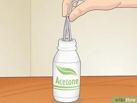 Imagen titulada Cut Wine Bottles for Crafts Step 3