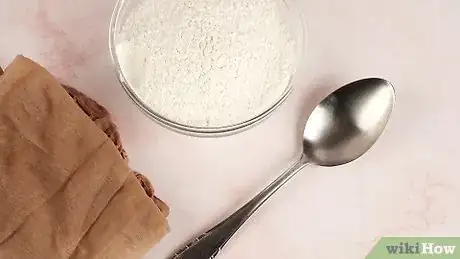 Imagen titulada Make a Flour Bomb Step 1