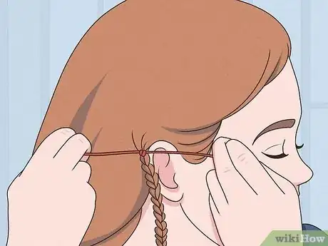 Imagen titulada Do a Hair Wrap Step 4.jpeg