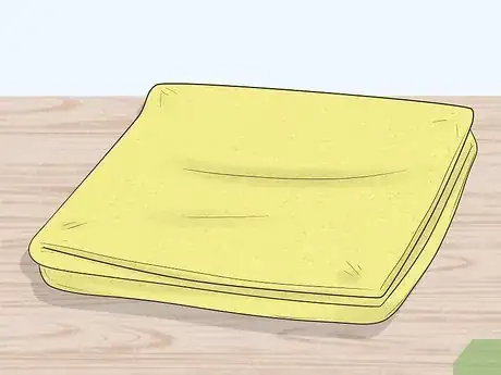 Imagen titulada Hold a Guinea Pig Step 3