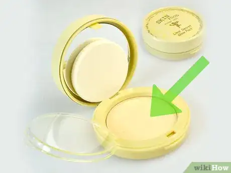 Imagen titulada Heal Dry Skin Around Eyes Step 6