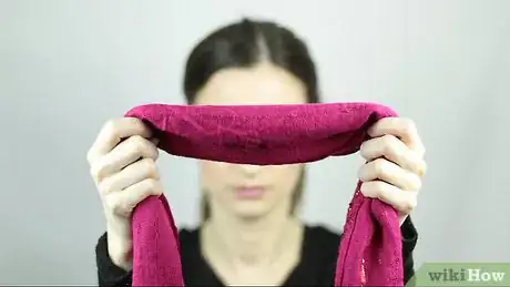 Imagen titulada Do a Scarf Bun Step 16