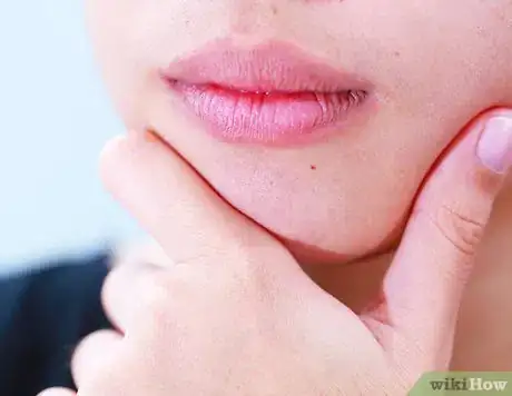 Imagen titulada Find the Best Foundation Color Shade for You Step 3