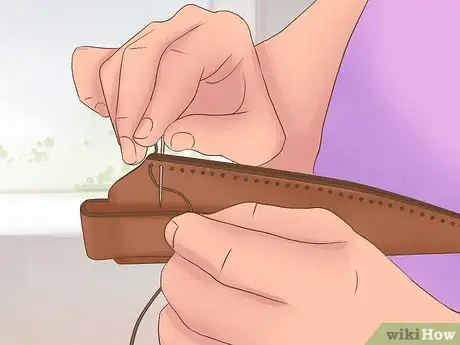 Imagen titulada Make a Knife Sheath Step 25