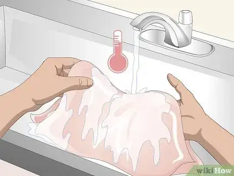 Imagen titulada Clean Satin Step 3