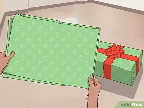 Imagen titulada Figure Out What Your Parents Got You for Christmas Step 19