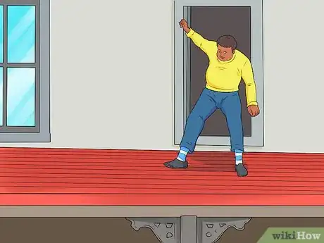 Imagen titulada Sneak Out of Your Second Story Window Step 11