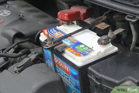 Imagen titulada Hook Up a Battery Charger Step 6