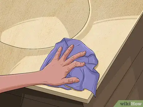 Imagen titulada Clean Cultured Marble Step 2
