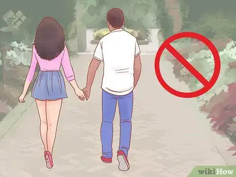 Imagen titulada Be in a Relationship Without Your Parents Knowing Step 7